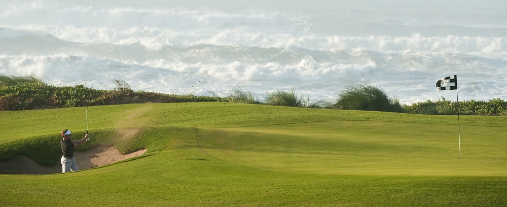 Une sortie de bunker du golf de Mazagan.