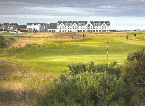 Mr. Bourit's Golfurlaub in Schottland