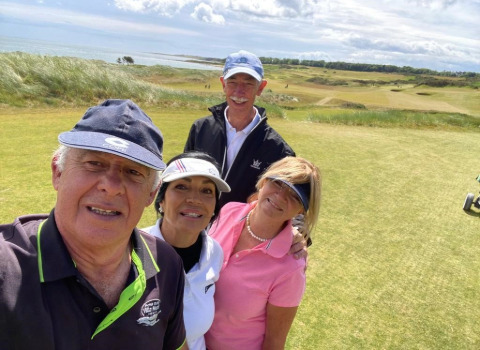 Mr. De La Rosa's Golfurlaub in Schottland